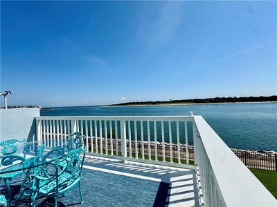 9508 Bay Front Dr