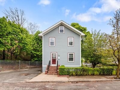 1 Newport Ave