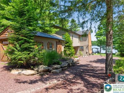 240 S Lake Dr