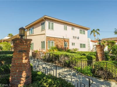 919 E La Palma Dr APT 4