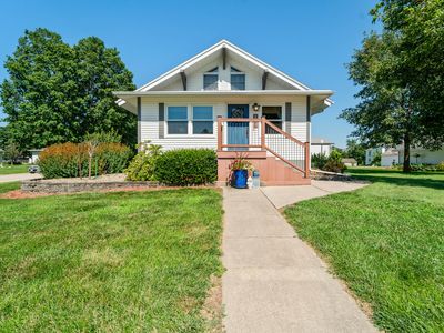 307 3rd Ave NE