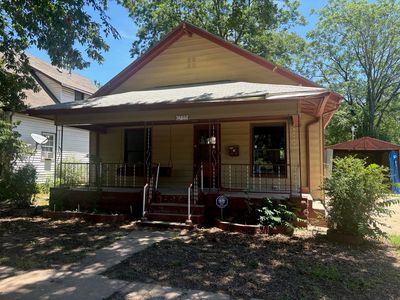 1006 S Emporia Ave