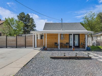 1559 W Shelley Ave