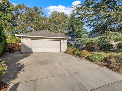 2031 NE Josephine Dr