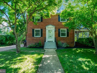 7 S Irving St