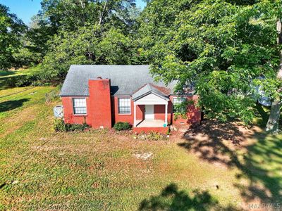 Property at 41 Crenshaw St, Elmore, AL