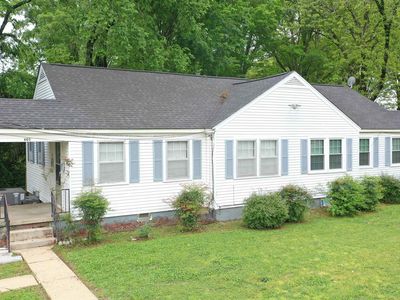 Property at 605 W Pryor St, Athens, AL