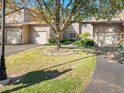 2S404 Emerald Green Dr #44-A