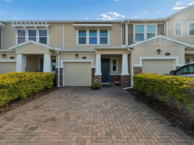 2064 Lake Waters Pl