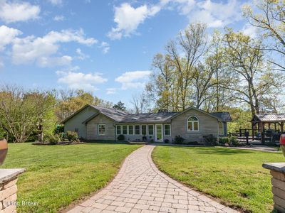 4500 Chenoweth Run Rd