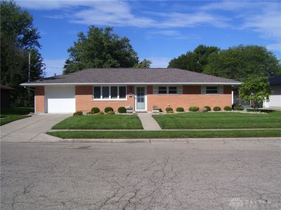 802 Louise Dr