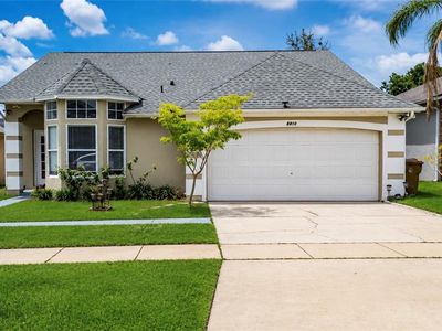 8810 KENSINGTON COURT