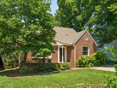 2602 W Linden Ave