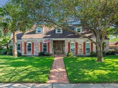 1221 W Henrietta Ave