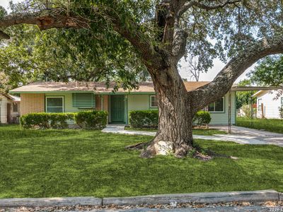 330 Brettonwood Dr.