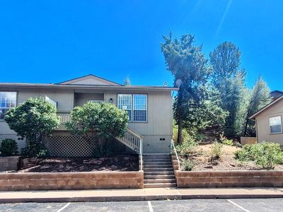 923 W Madera Ln