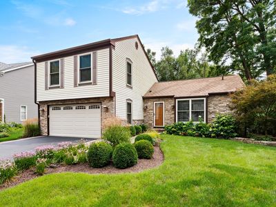 Property at 400 Old Hunt Rd, Fox River Grove, IL