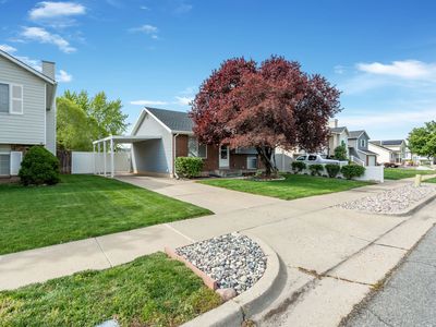 233 W 1675 N