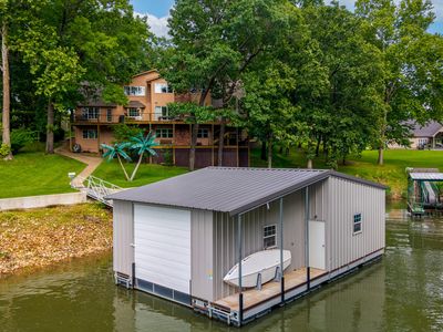 3000 Shore Dr