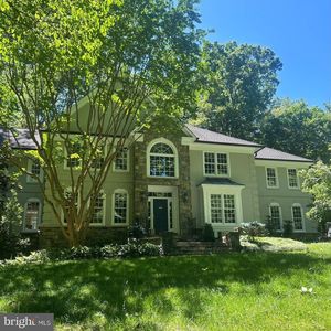 7211 Twelve Oaks Dr