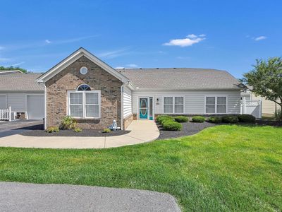 Property at 205 Cumberland Meadows Cir, Hebron, OH