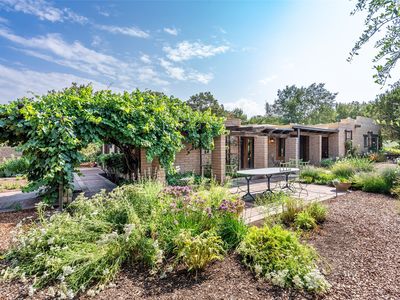 105 Calle Golondrina