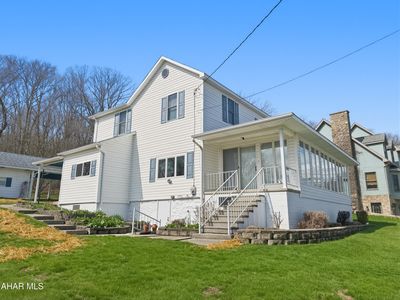 1040 Station Rd