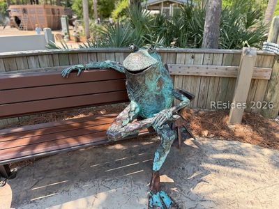 10 S Forest Beach Dr APT 104