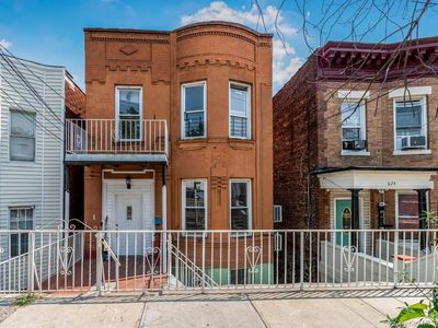 628 Mead Street