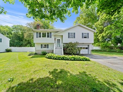 10 Upland Rd