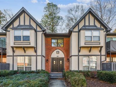 6851 Roswell Rd UNIT I11