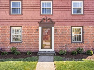 18 Huntington Dr