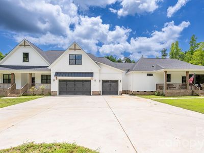 9015 & 9019 Fisher Rd