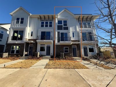 1227 E 34th St #CSW0420