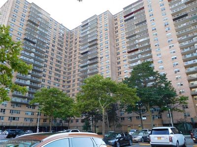 448 Neptune Ave APT 16H