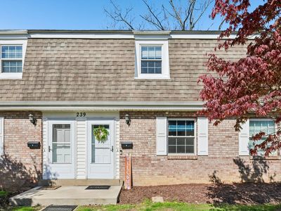 Property at 239 Whitestown Vlg APT F, Butler, PA