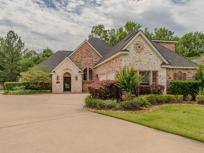 5650 Lexington Cir