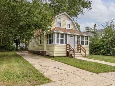 923 Randall STREET