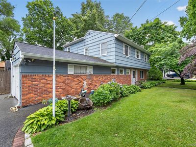190 Oakwood Road
