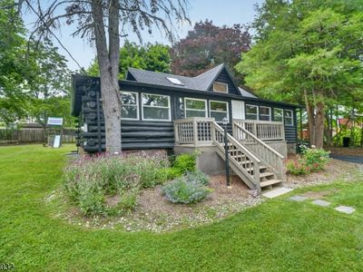 53 Lakeview Dr