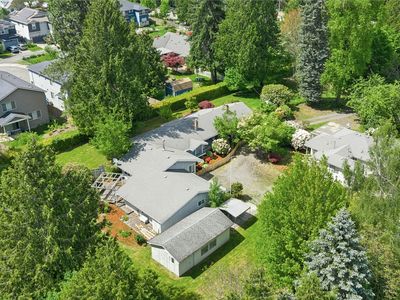 11805 SE 196th