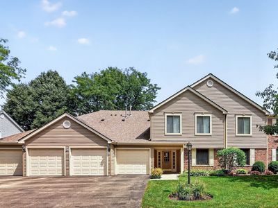 0N069 Windermere Rd #2305