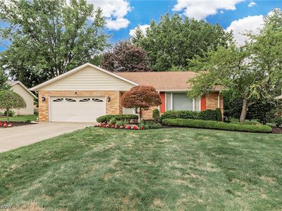 Property at 596 Jefferson Dr, Highland Heights, OH