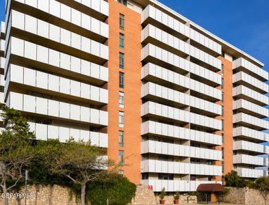 1800 N Stanton St APT 901