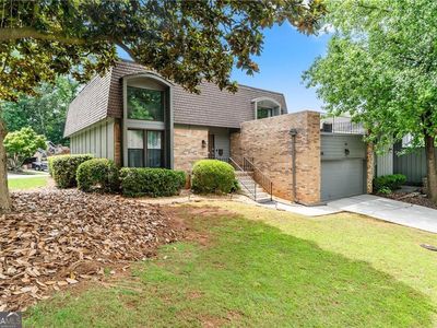 235 Leeward Ln