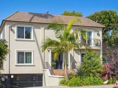 1024 5th St APT 6