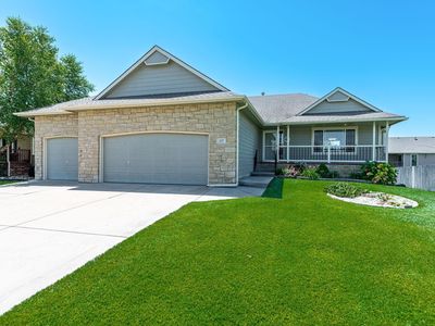 337 E Quail Ridge St