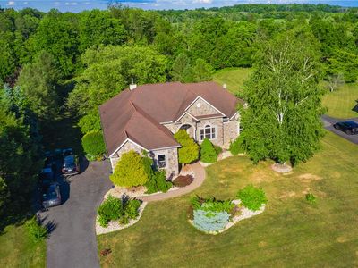 123 Chase Hollow Dr