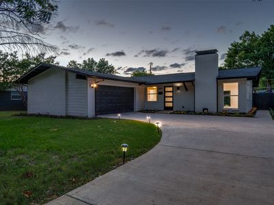 2909 Silverton Dr
