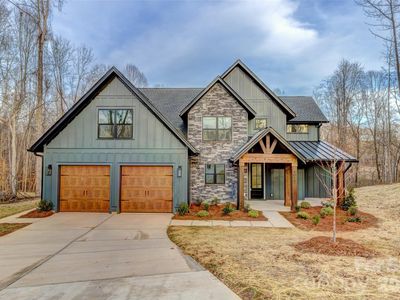 1041 Harrogate Dr